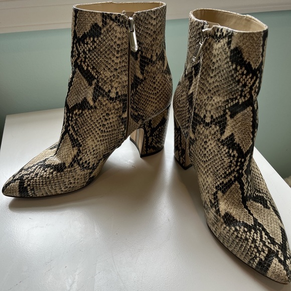 Sam Edelman booties - Picture 2 of 4